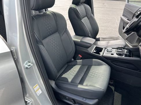 Used 2025 Mitsubishi Outlander 4WD Plug-In Hybrid image 33