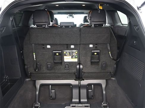 Used 2025 Toyota Sienna Limited image 29