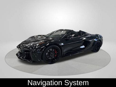 Used 2023 Chevrolet Corvette Z06 RWD image 3