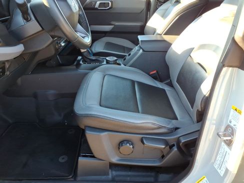 Certified 2023 Ford Bronco Black Diamond image 14