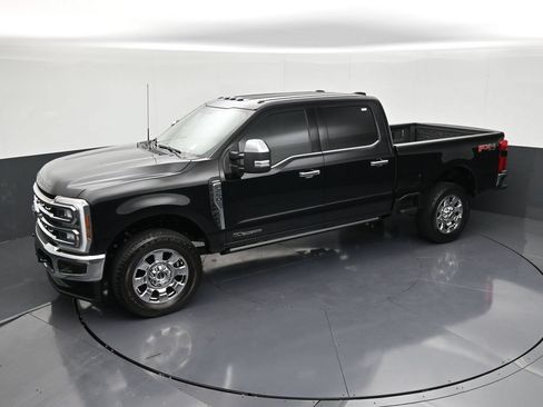 Used 2025 Ford F250 Lariat w/ Chrome Package AWD/4WD image 12