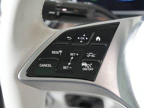 Used 2023 Mercedes-Benz EQE 500 4MATIC Sedan w/ Pinnacle Trim Package image 22