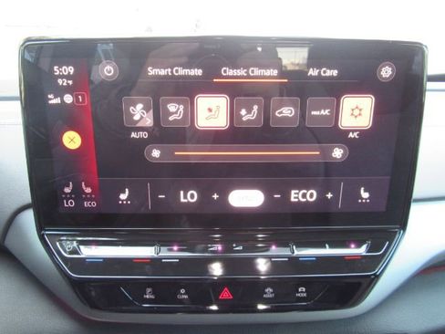 Used 2023 Volkswagen ID.4 Pro image 45