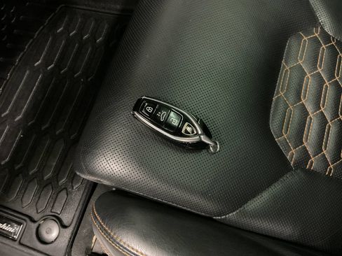 Used 2021 Lamborghini Urus AWD/4WD image 73