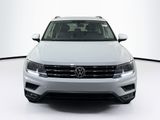 Used 2018 Volkswagen Tiguan SE w/ Front Fog Lights Package image 2