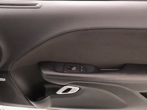 Used 2023 Dodge Challenger SXT w/ Blacktop Package image 15
