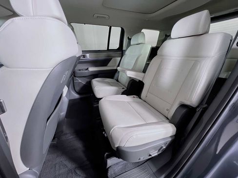 Certified 2025 Hyundai Santa Fe Calligraphy image 26