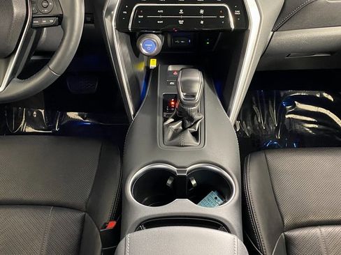 Certified 2021 Toyota Venza XLE w/ Softex Package image 16