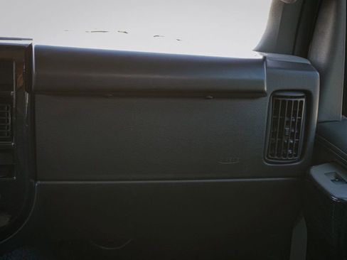 Used 2023 GMC Savana 2500 Extended image 78