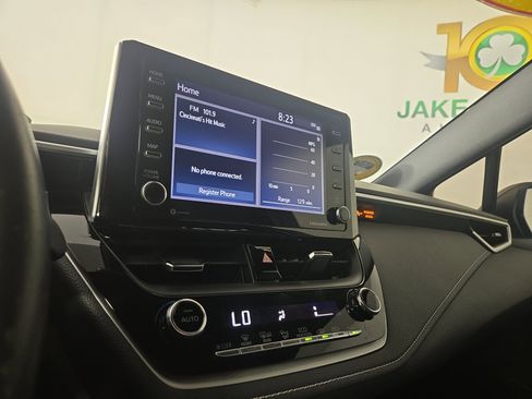 Used 2020 Toyota Corolla SE image 21