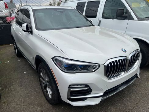 Used 2019 BMW X5 xDrive40i image 2