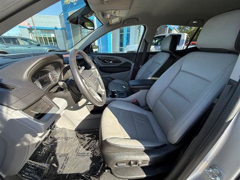 Used 2022 GMC Terrain SLT AWD/4WD image 14