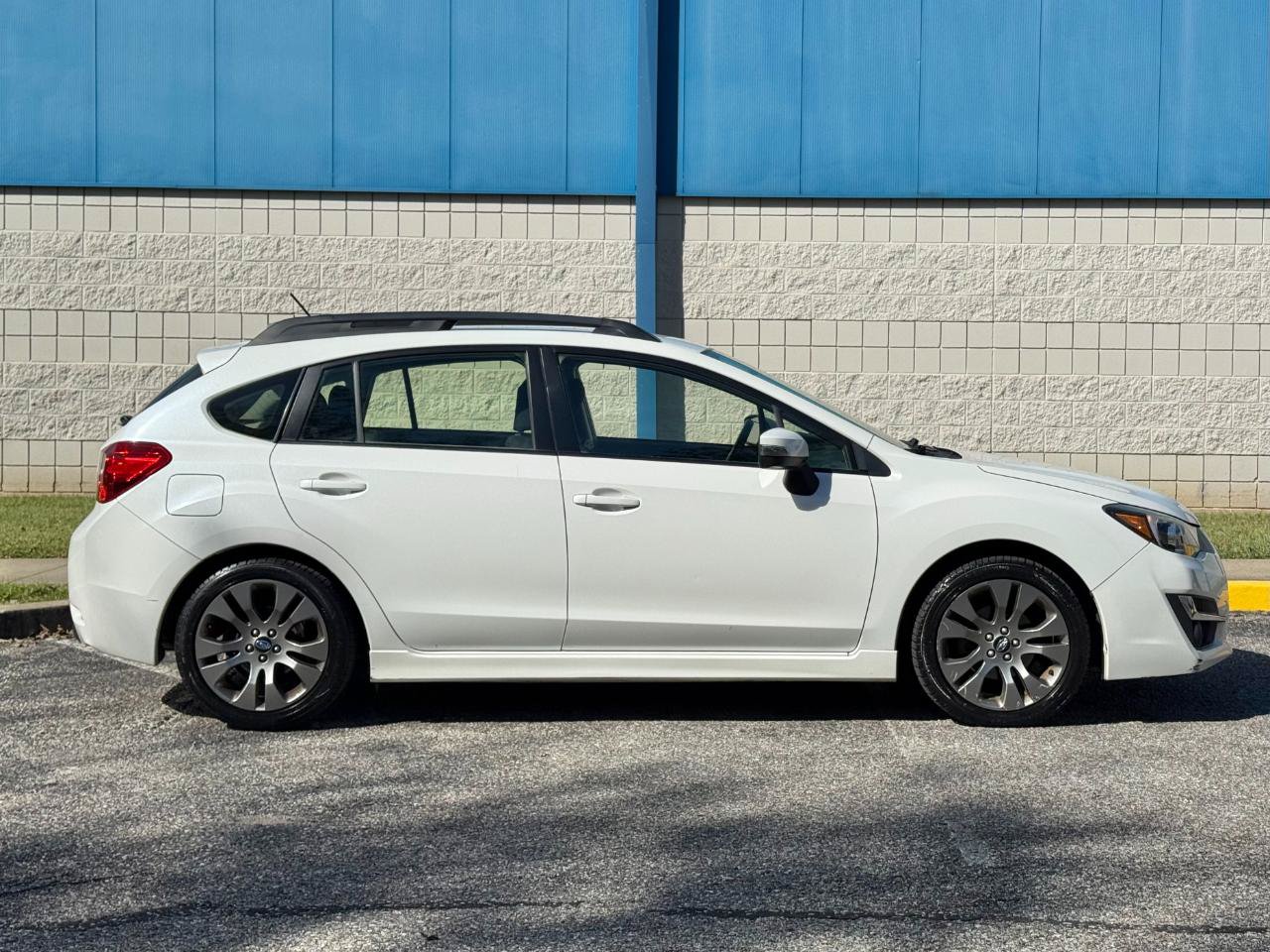 Used 2015 Subaru Impreza 2.0i Sport Premium AWD/4WD image 4