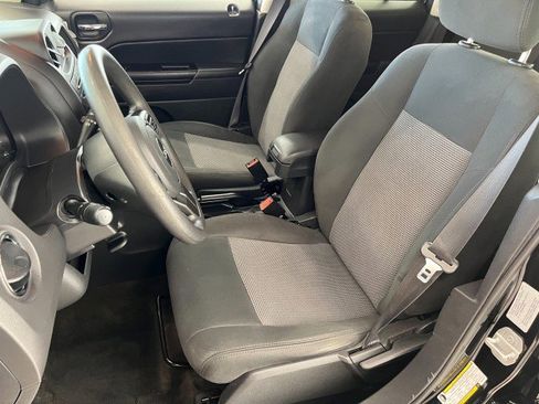 Used 2016 Jeep Patriot Sport w/ Power Value Group image 9