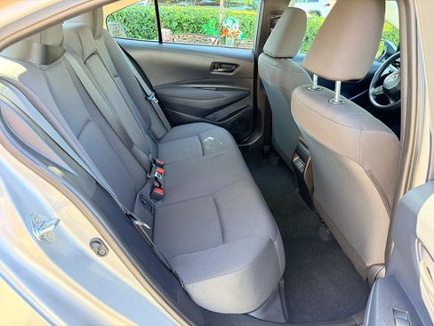 Used 2026 Toyota Corolla LE FWD image 14