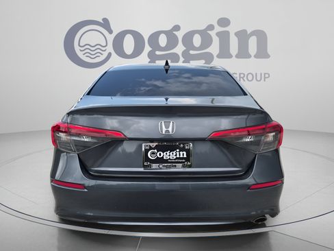 Used 2023 Honda Civic Sport image 5