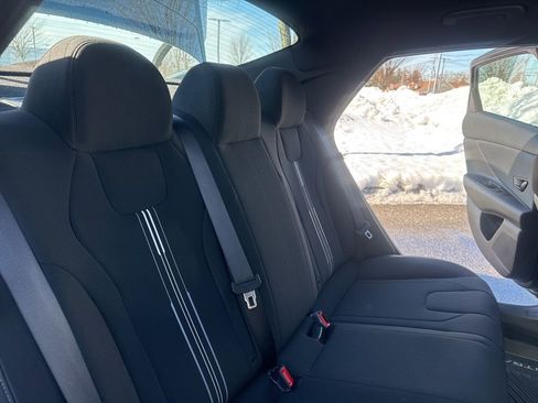 Used 2025 Hyundai Elantra Sport image 20