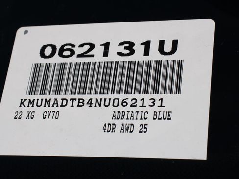 Used 2022 Genesis GV70 2.5T image 32