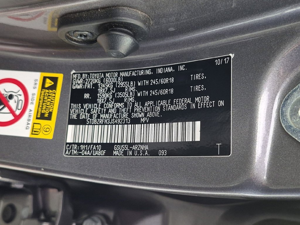 Used 2018 Toyota Highlander Plus AWD/4WD image 40
