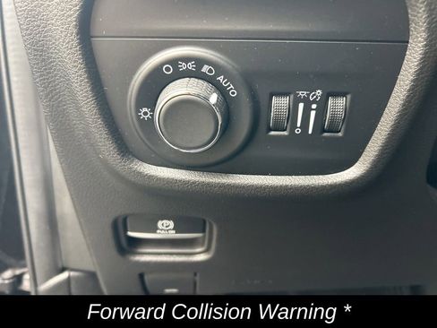 Used 2022 Jeep Grand Cherokee Altitude image 15