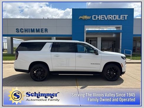New 2026 Chevrolet Suburban LT w/ Comfort Package AWD/4WD image 1