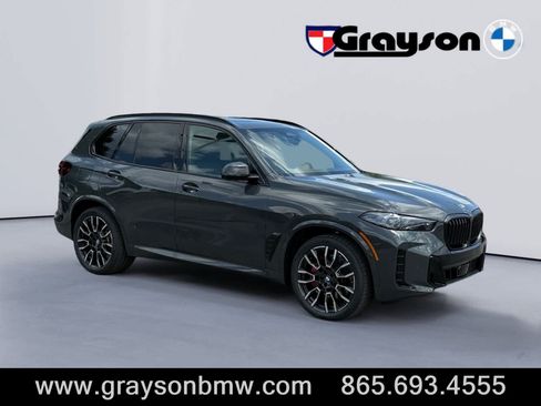 New 2026 BMW X5 xDrive40i w/ M Sport Package AWD/4WD image 1