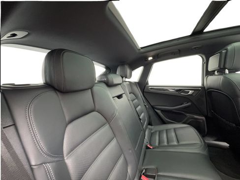 Used 2023 Porsche Macan Turbo AWD/4WD image 28