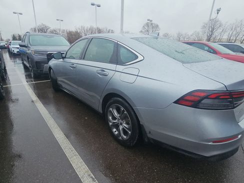 Used 2023 Honda Accord EX image 4