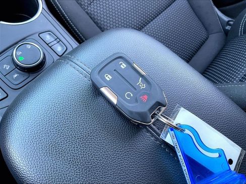 Used 2024 GMC Terrain SLE w/ Driver Convenience Package AWD/4WD image 27