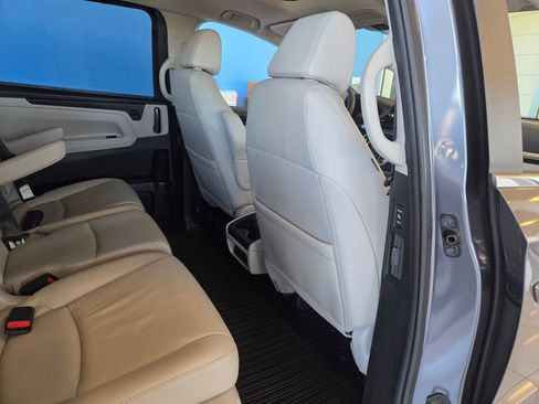 Certified 2025 Honda Odyssey EX-L image 30