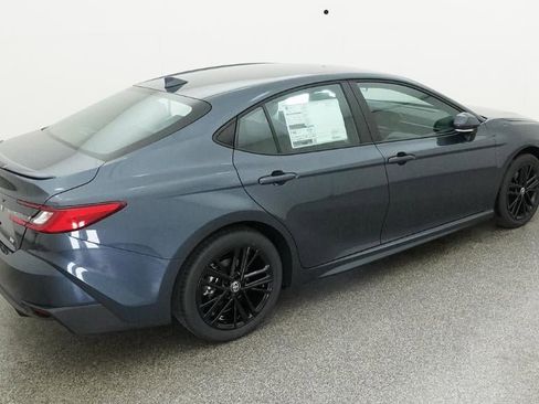 New 2026 Toyota Camry SE image 9