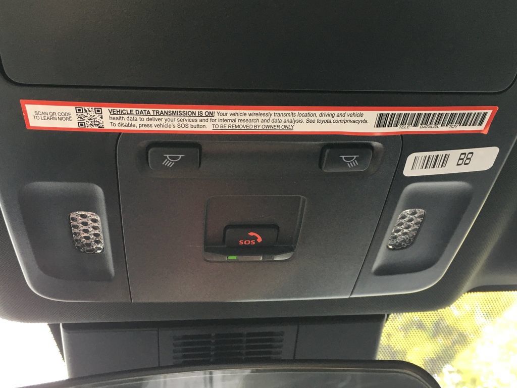 Used 2025 Toyota Camry SE FWD image 15