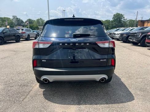 Certified 2021 Ford Escape SE w/ Cold Weather Package AWD/4WD image 5
