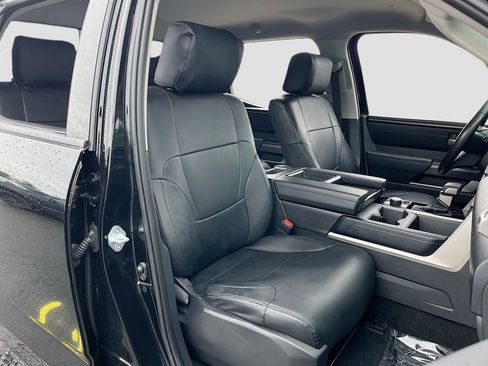 Used 2022 Toyota Tundra SR5 w/ SR5 Convenience Package image 25