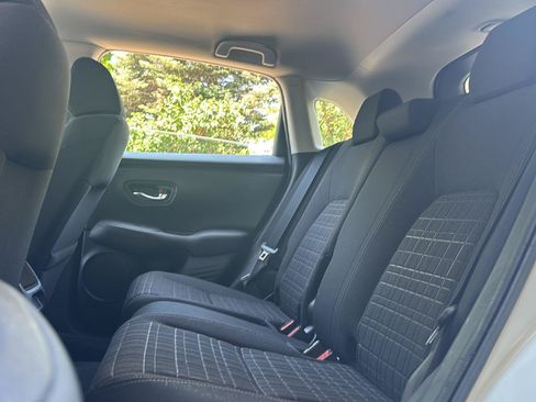 Used 2024 Honda HR-V LX image 18