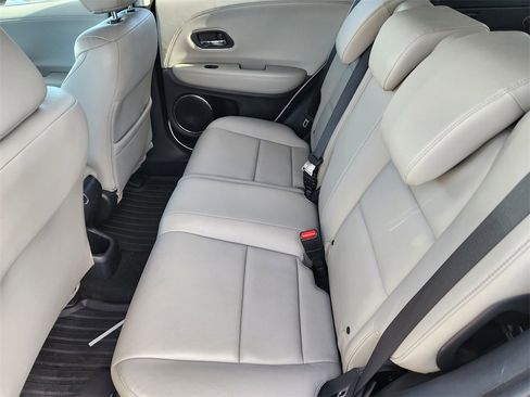 Used 2016 Honda HR-V EX-L image 11