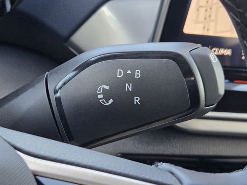 New 2025 Volkswagen ID.4 Pro S RWD image 17