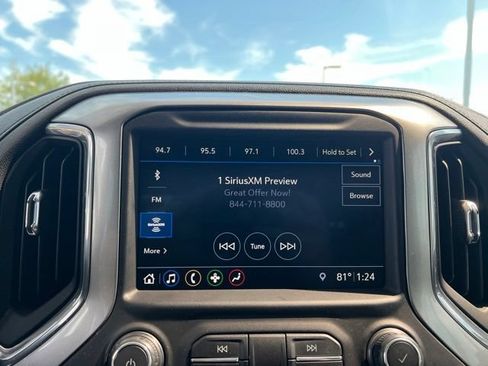 Used 2019 Chevrolet Silverado 1500 LT Trail Boss AWD/4WD image 18
