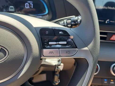New 2026 Hyundai Elantra SE FWD image 8