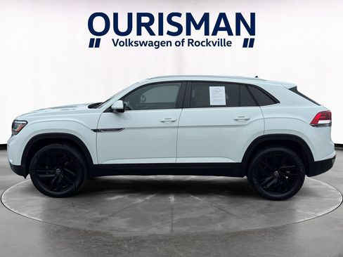Used 2023 Volkswagen Atlas Cross Sport SE w/ Black Wheel Package AWD/4WD image 3