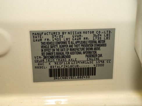 New 2025 Nissan Versa SV w/ Trunk Package image 19