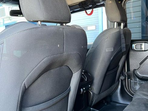 Used 2019 Jeep Wrangler Unlimited Sport S AWD/4WD image 10