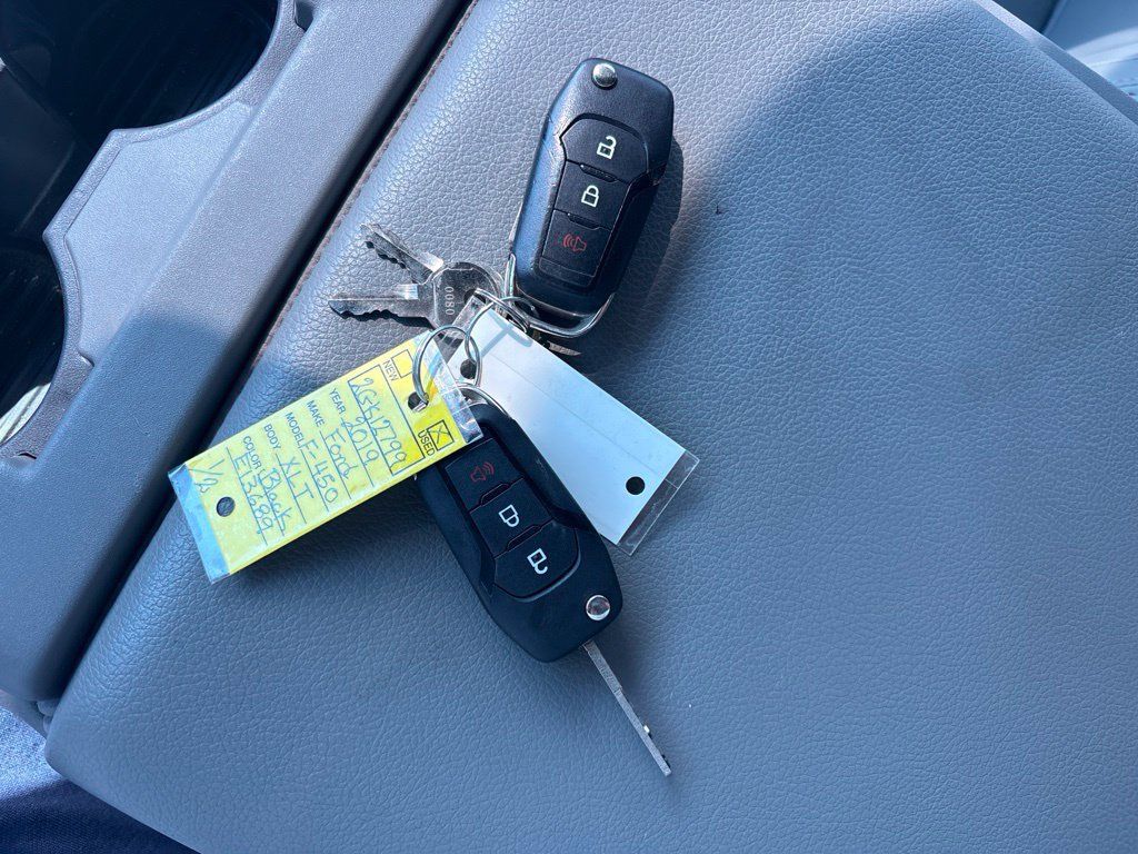 Used 2019 Ford F450 XLT AWD/4WD image 12