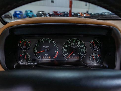 Used 1997 Aston Martin DB7 Volante RWD image 11