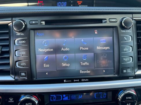 Used 2019 Toyota Highlander Limited Platinum AWD/4WD image 23