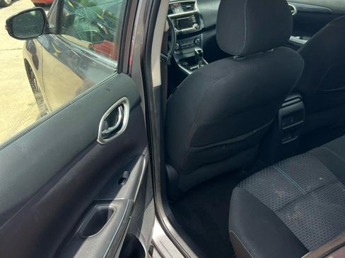 Used 2016 Nissan Sentra SR w/ Electronics Package FWD image 10