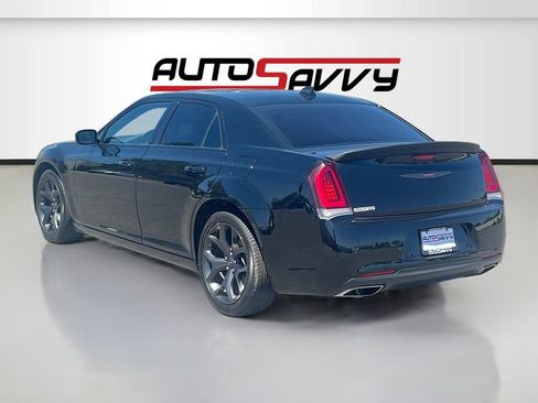 Used 2022 Chrysler 300 S RWD image 5