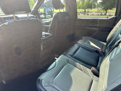 Used 2017 Ford F150 XLT w/ Equipment Group 302A Luxury AWD/4WD image 17