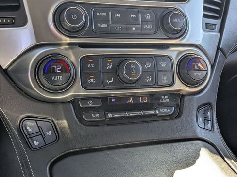 Used 2019 Chevrolet Tahoe Premier w/ Premier Plus Edition image 13