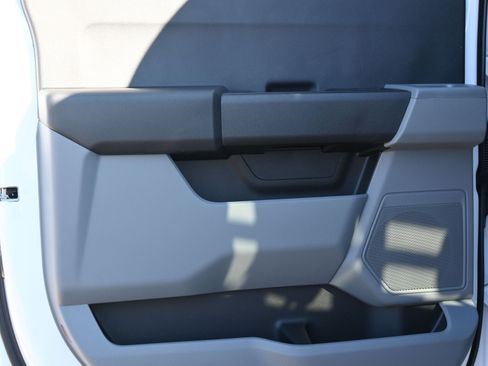 New 2026 Ford F550 4x4 Crew Cab image 15